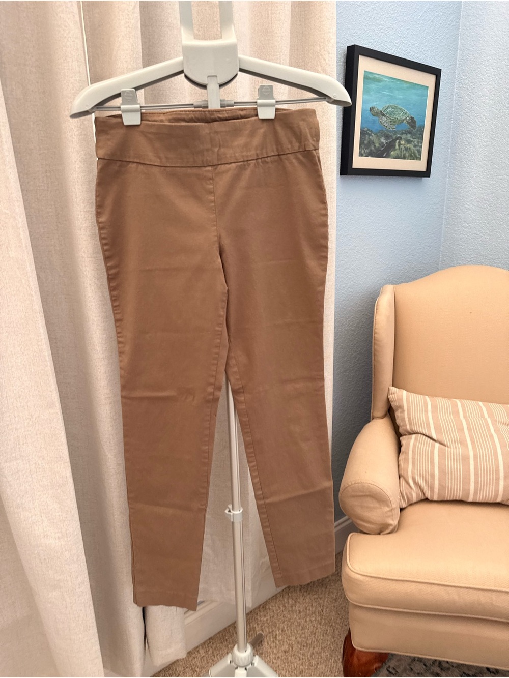 Women's Tan Khaki Stretchy Pull-On Slim Leg Pants Classic Size 6